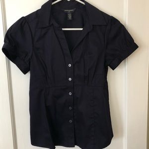 Banana Republic stretch button down blouse